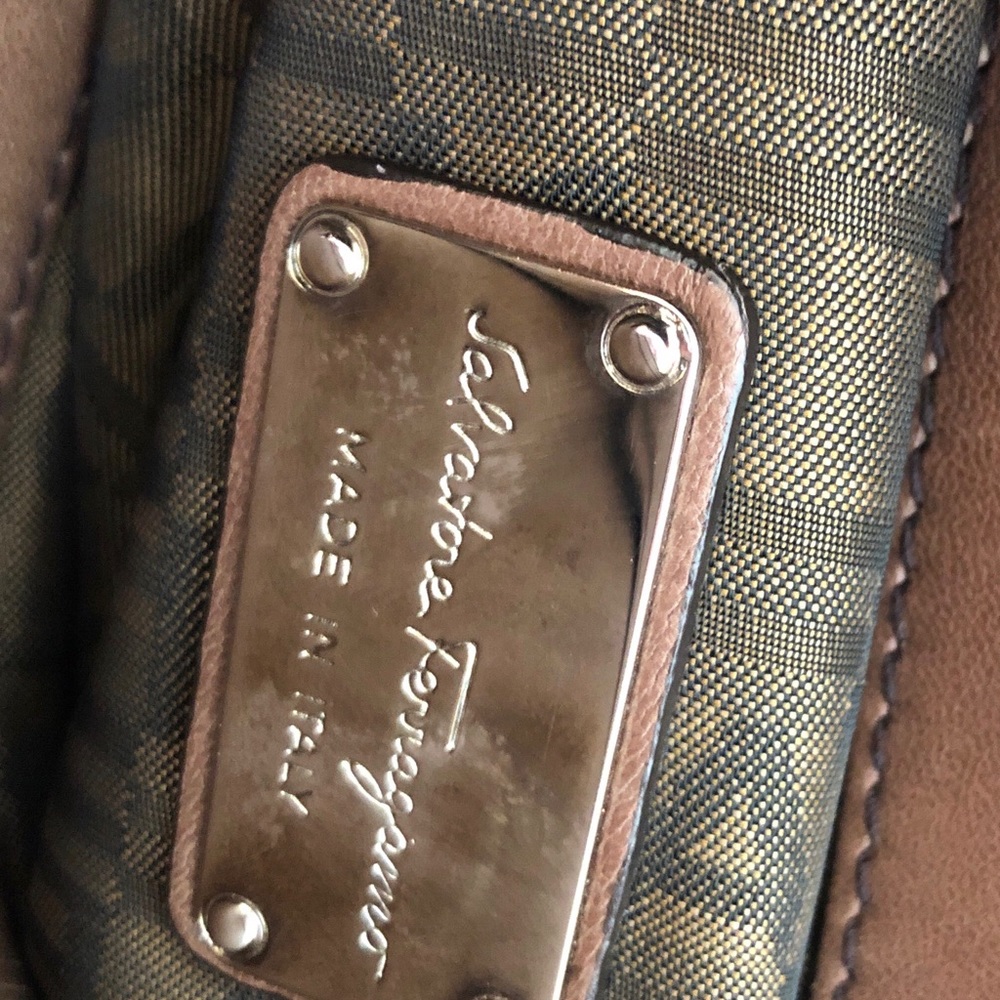 Ferragamo Calf hobo - Picture 6 of 8
